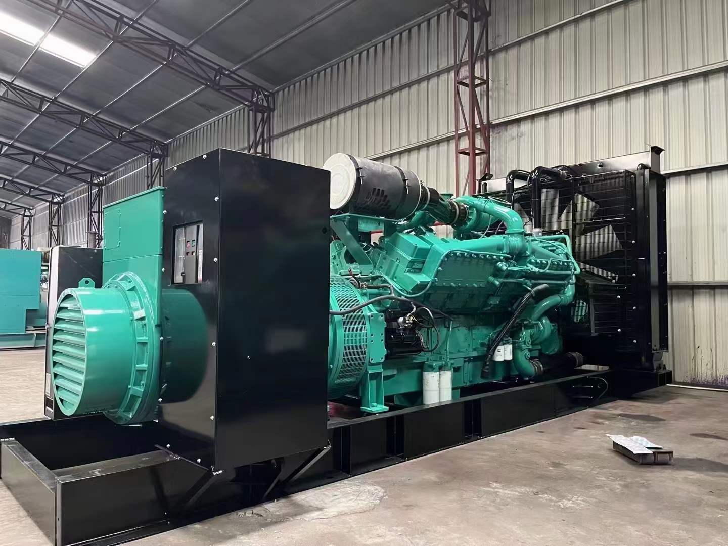 城中如何降低 800kW 柴油发电机输出电流的波动？