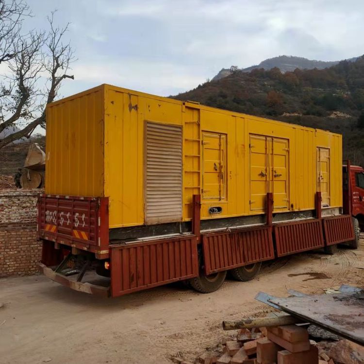城中200kW 发电机组在带电阻性负载时，输出功率会受到哪些因素的影响？