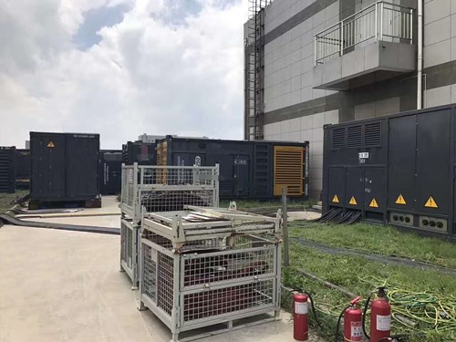 城中除了定期检查，还有哪些方法可以及时发现接触式转速表探头的磨损？